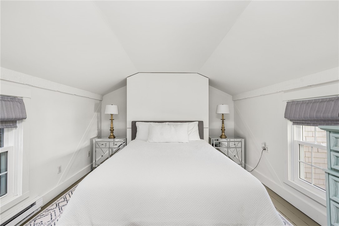 17 Old Beach Road Newport, RI 02840 - Photo 32 of 40