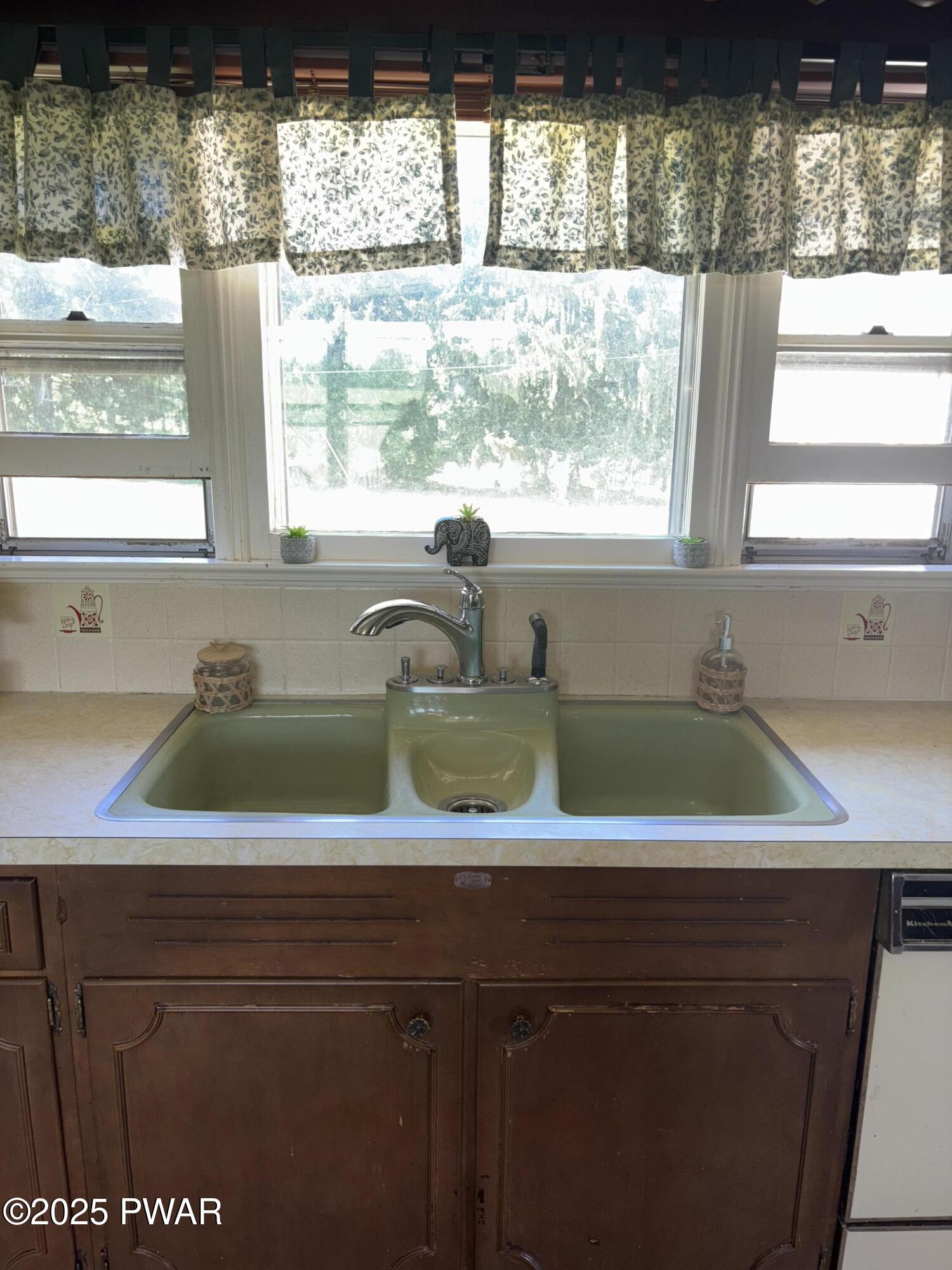 148 Eskra Road Lake Ariel, PA 18436 - Photo 11 of 42