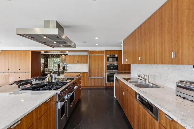 $8,299,000 | 120 Fairway Drive, San Rafael, CA 94901