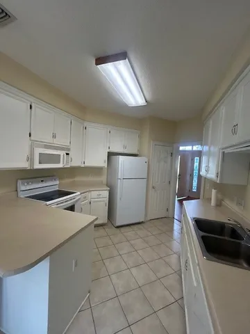 $3,600 | 111 Hanging Moss Drive, St. Simons Island, GA 31522