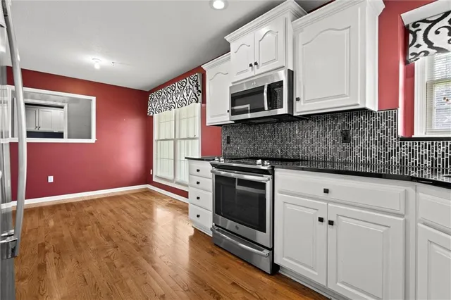 $350,000 | 1002 West Howard Place, Louisburg, KS 66053