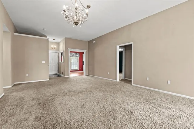 $350,000 | 1002 West Howard Place, Louisburg, KS 66053