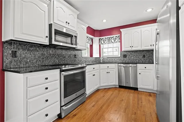 $350,000 | 1002 West Howard Place, Louisburg, KS 66053