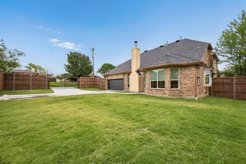 $629,900 | 1300 Edgewood Court, Carrollton, TX 75007