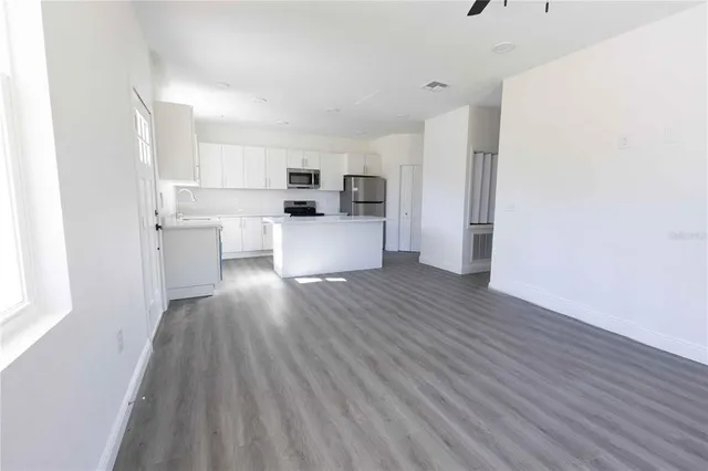 $235,000 | 2276 Cr 423 Lake, Unit LOT 4, Lake Panasoffkee, FL 33538