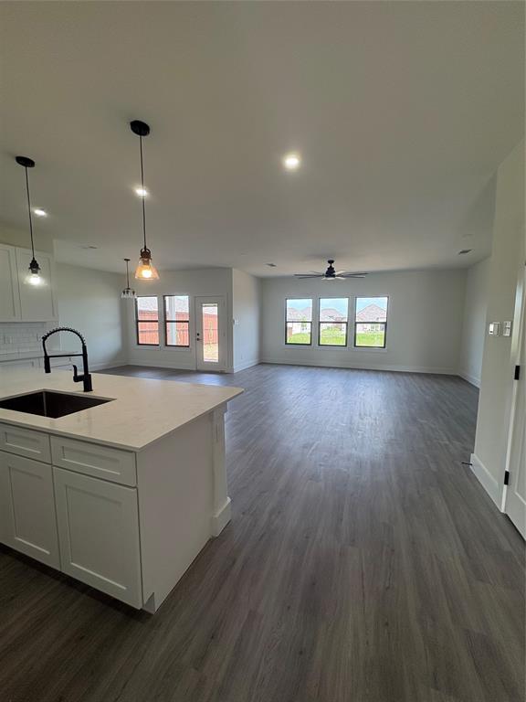 220 Reliance Road Godley, TX 76044 - Photo 3 of 17