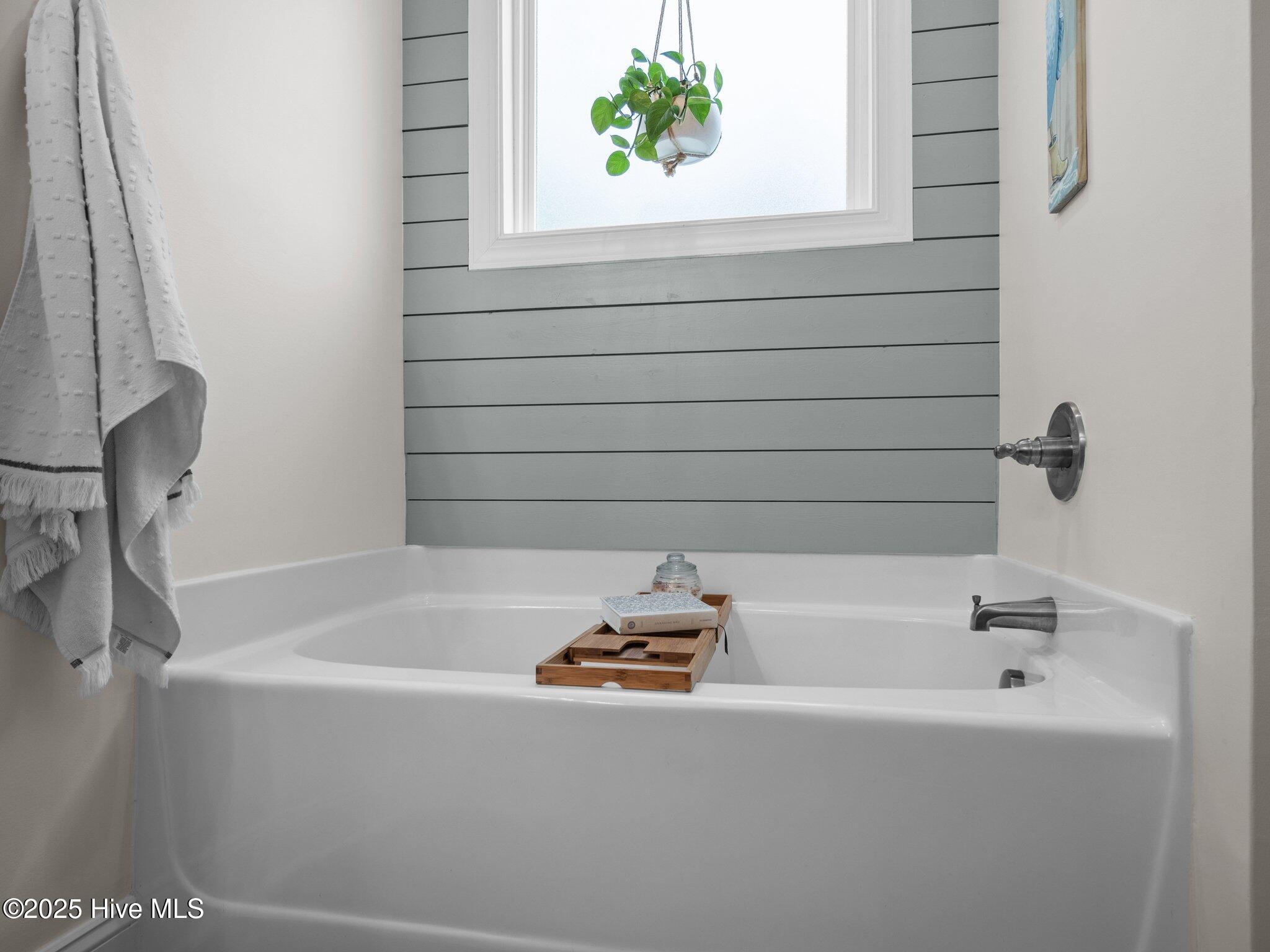 132 Shadow Creek Drive Hubert, NC 28539 - Photo 24 of 42 Shiplap accent