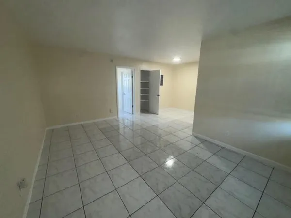 $1,595 | 1751 Northeast 31st Street, Unit 26, Pompano Beach, FL 33064