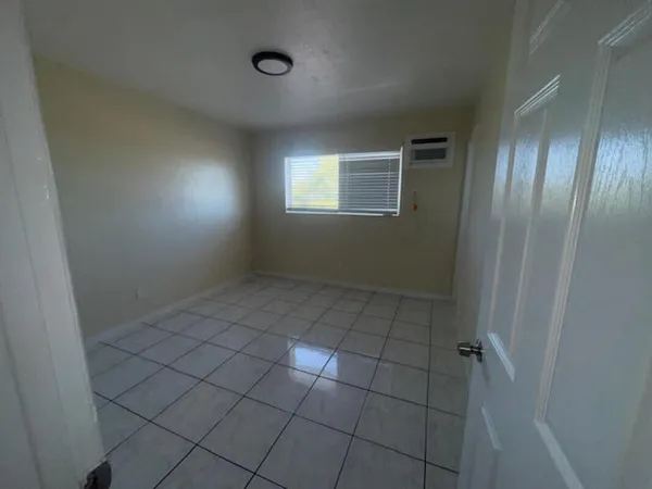 $1,595 | 1751 Northeast 31st Street, Unit 26, Pompano Beach, FL 33064
