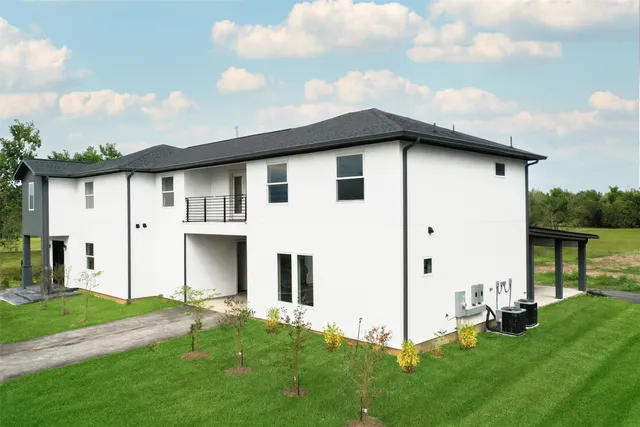 $800,000 | 3237 Harkey Road, Pearland, TX 77584