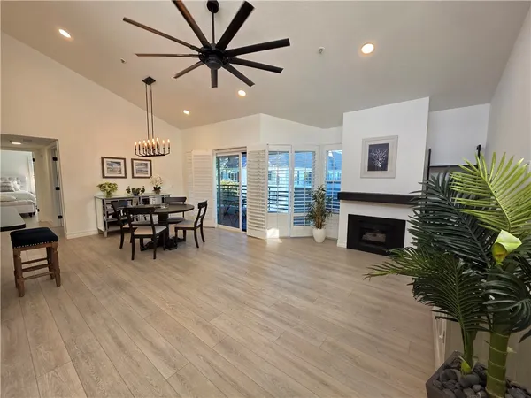 $4,350 | 240 Nice, Unit 302, Newport Beach, CA 92663