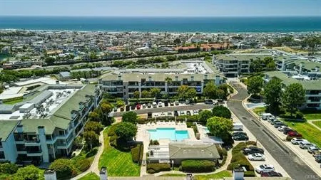 $4,350 | 240 Nice, Unit 302, Newport Beach, CA 92663