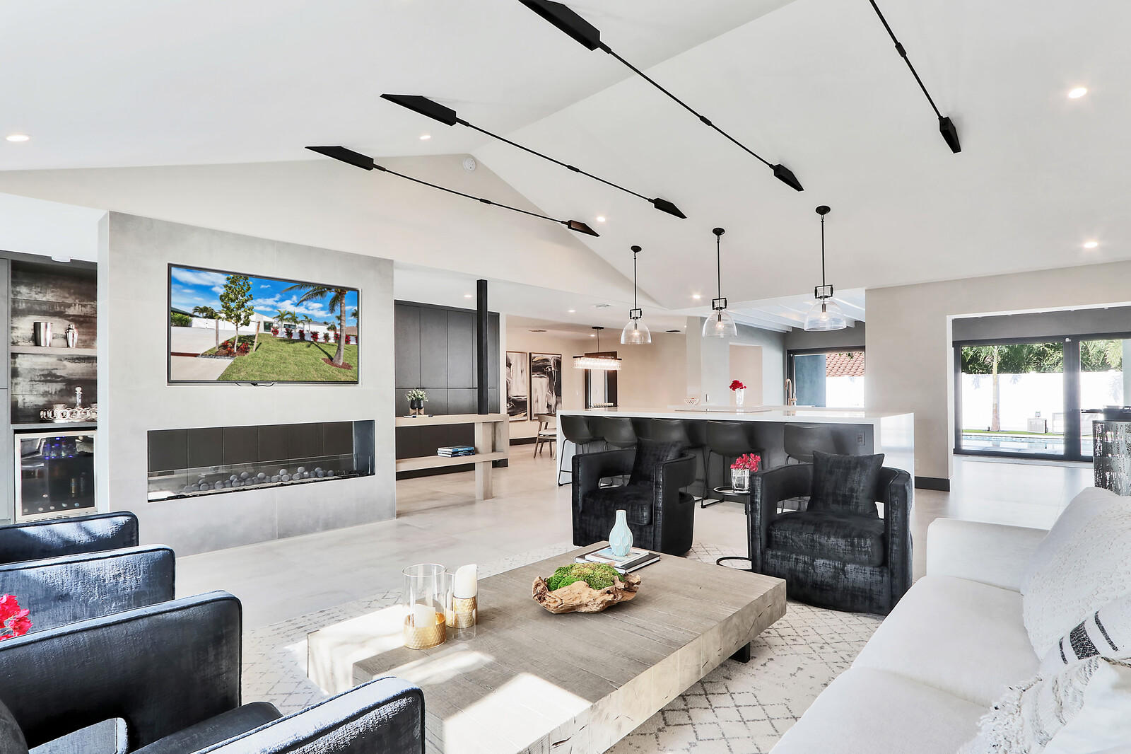 441 South Lyra Circle Juno Beach, FL 33408 - Photo 19 of 72 Living area