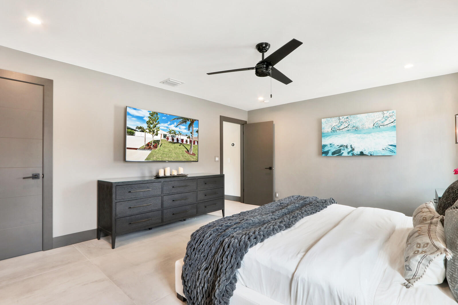 441 South Lyra Circle Juno Beach, FL 33408 - Photo 39 of 72 Premium W Hotel bedding