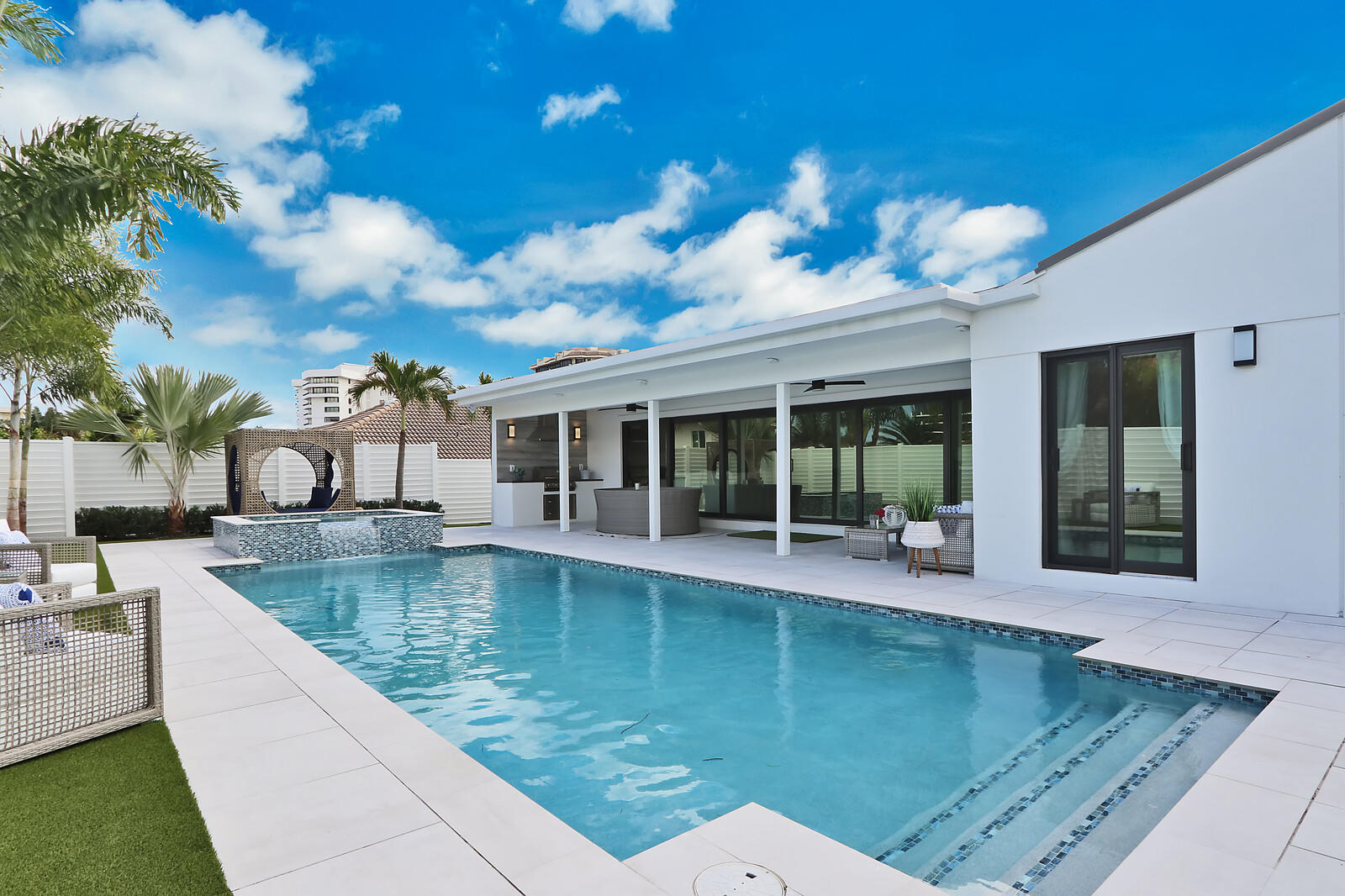441 South Lyra Circle Juno Beach, FL 33408 - Photo 57 of 72 Gradual pool