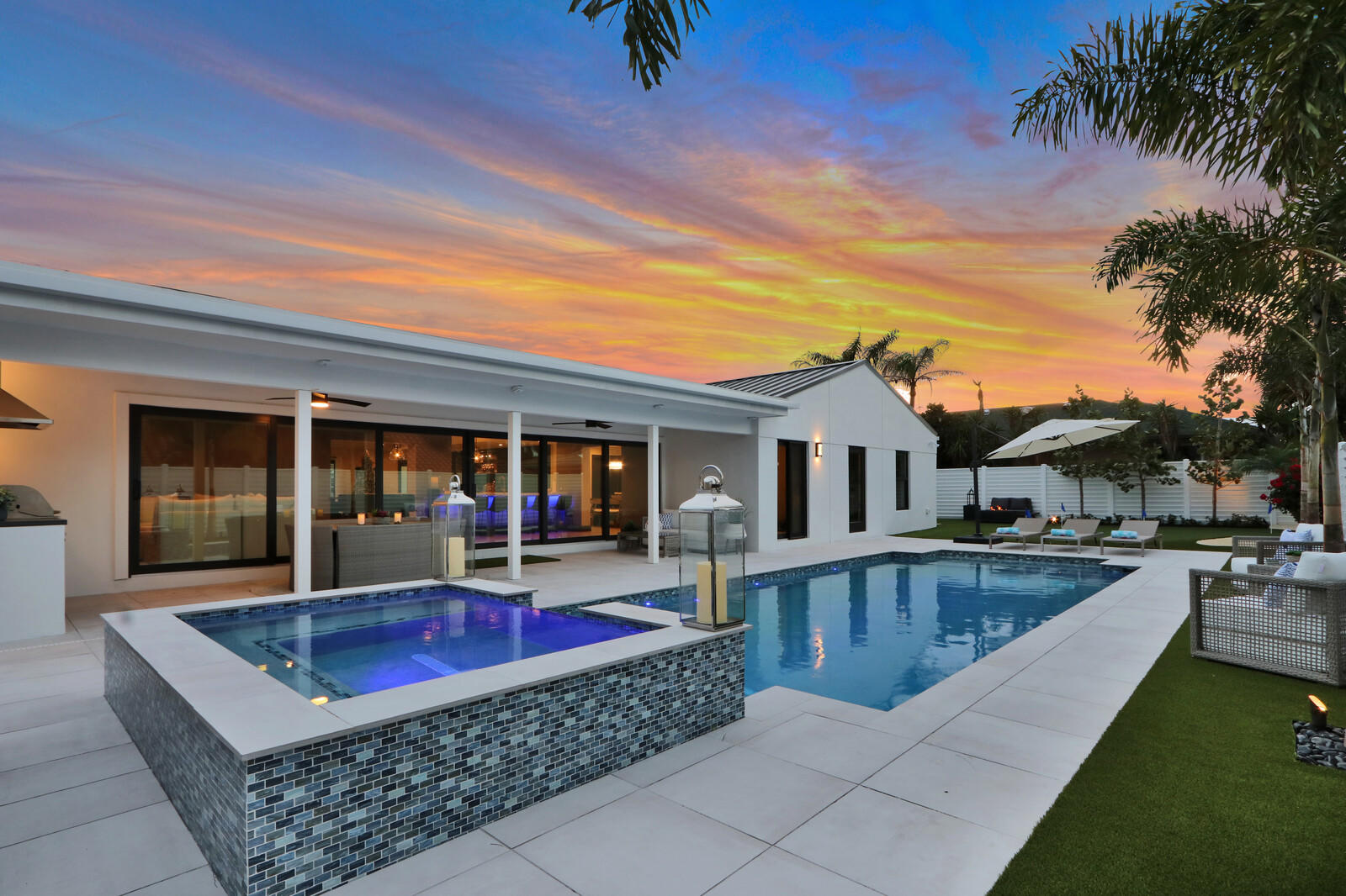 441 South Lyra Circle Juno Beach, FL 33408 - Photo 7 of 72 Waterfall jacuzzi & pool