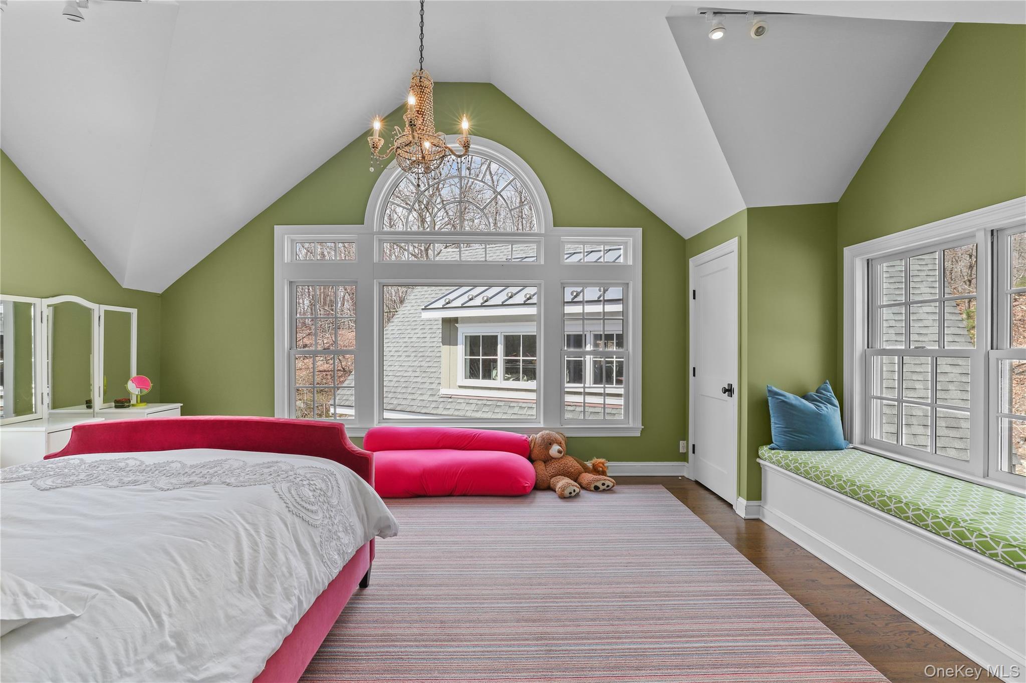 19 Millertown Road Bedford, NY 10506 - Photo 27 of 43