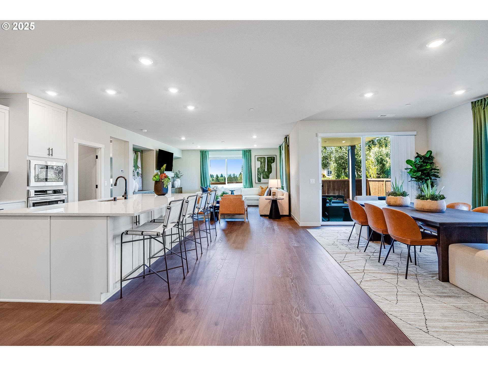 5674 North 87th Avenue Camas, WA 98607 - Photo 5 of 32