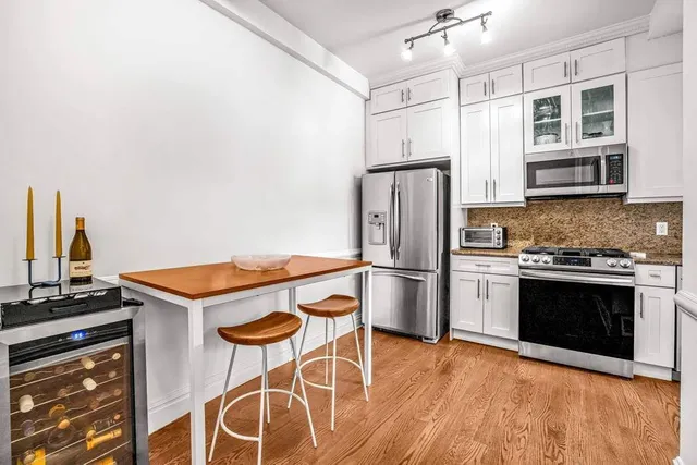 $1,950,000 | 299 West 12th Street, Unit 3K | West Village