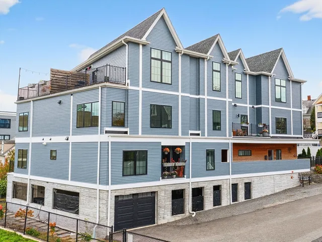 $899,000 | 4 Payne Street, Unit FIVE, Boston, MA 02122