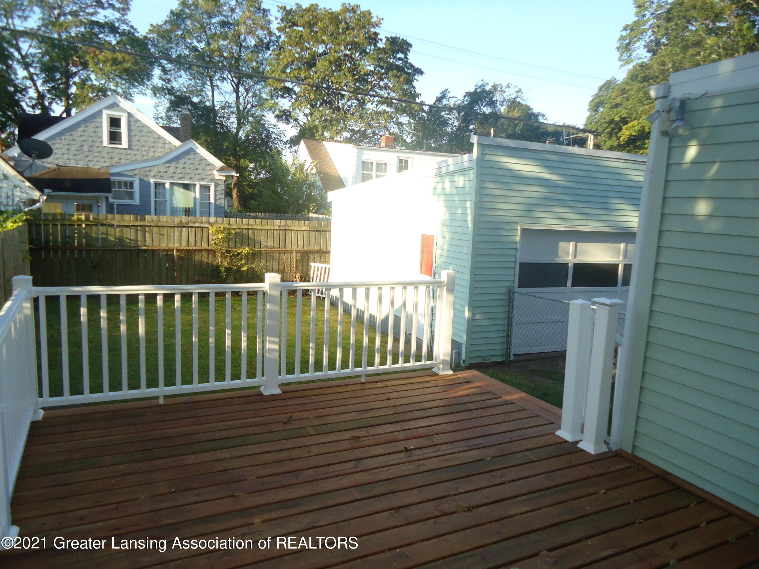 329 Kensington Road Lansing, MI 48910 - Photo 5 of 16 DSC04803