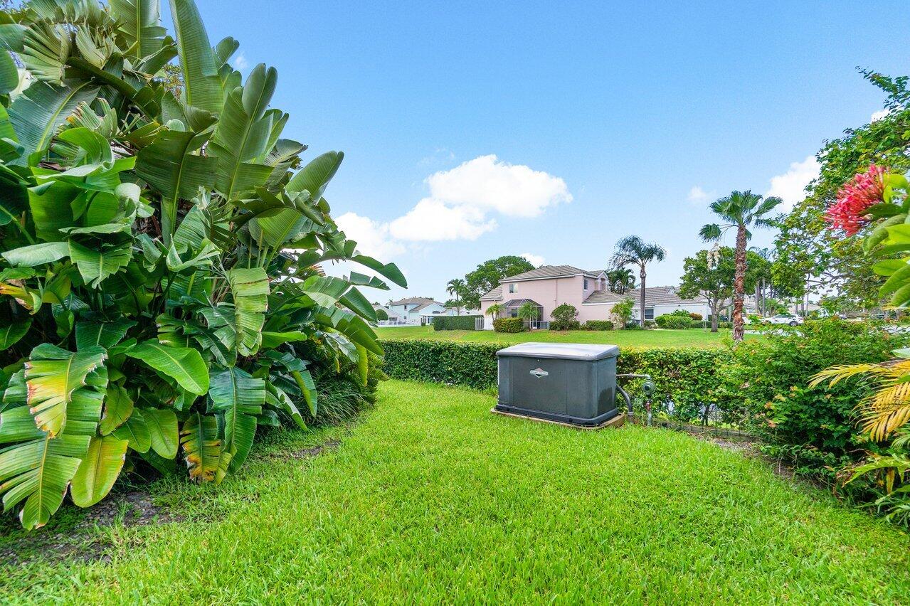 7809 Travelers Tree Drive Boca Raton, FL 33433 - Photo 10 of 33