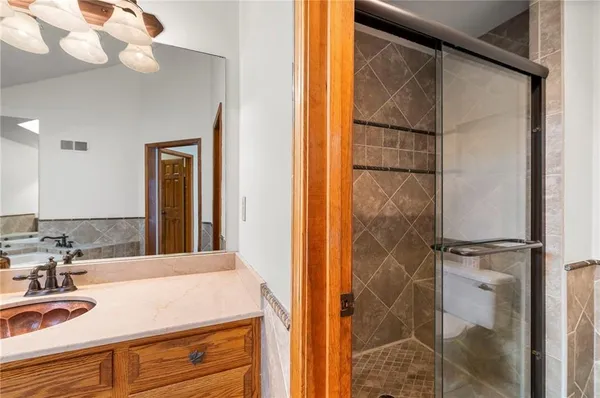$570,000 | 205 Northeast Shoreview Drive, Lee's Summit, MO 64064