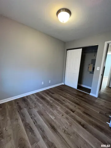 $83,970 | 612 East Campus Drive, Carbondale, IL 62901