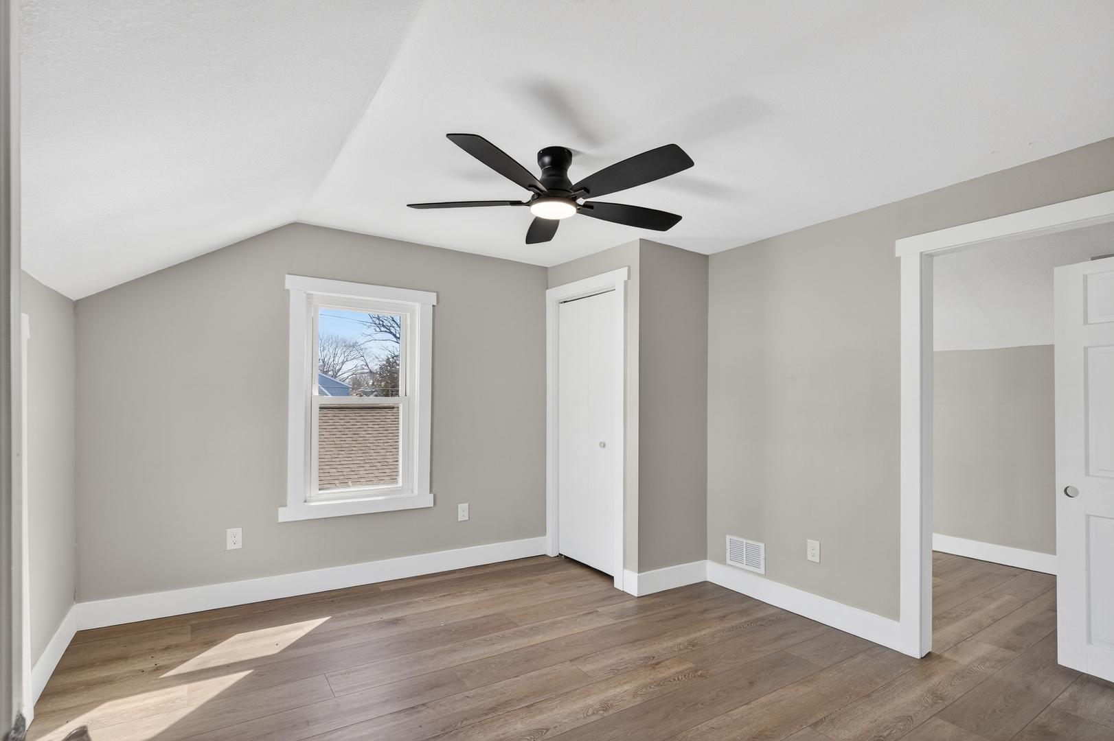 2929 North 3rd Street Clinton, IA 52732 - Photo 29 of 34