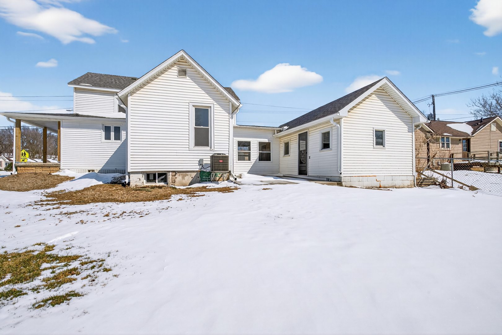 2929 North 3rd Street Clinton, IA 52732 - Photo 5 of 34
