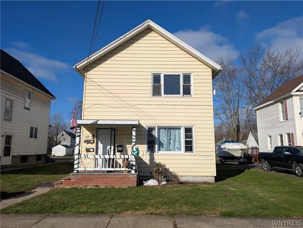 $140,000 | 627 Deer Street, Dunkirk, NY 14048