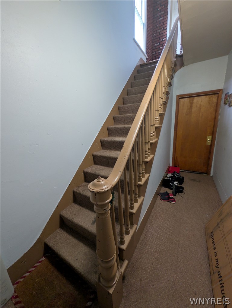 627 Deer Street Dunkirk, NY 14048 - Photo 8 of 44
