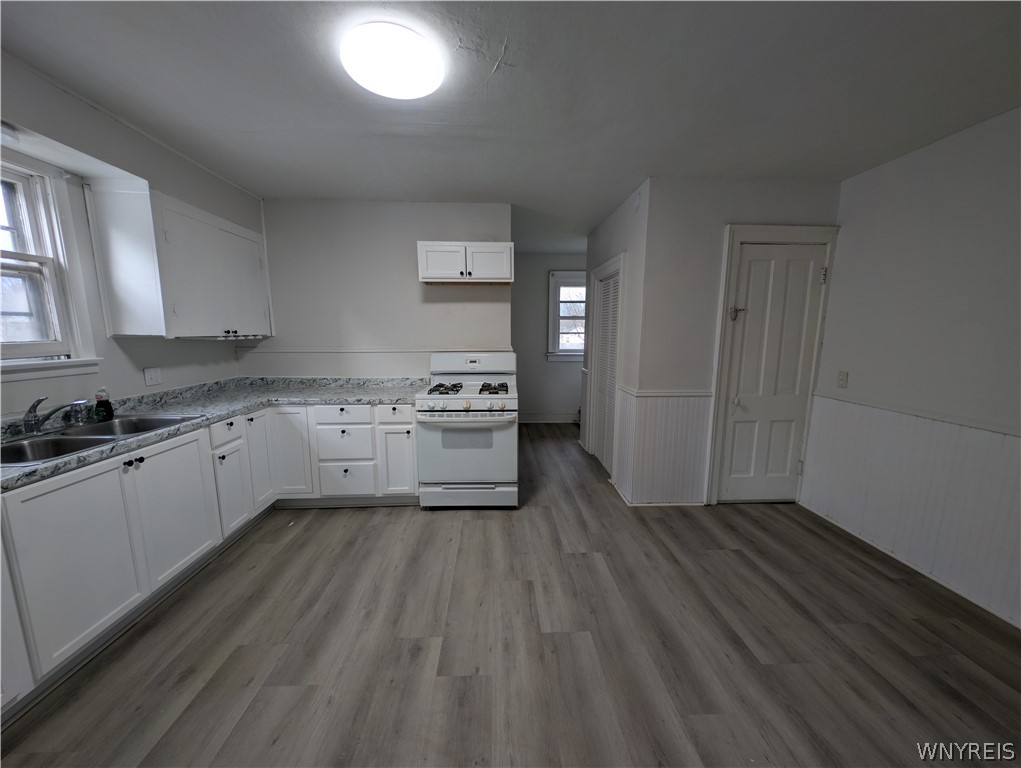 627 Deer Street Dunkirk, NY 14048 - Photo 9 of 44