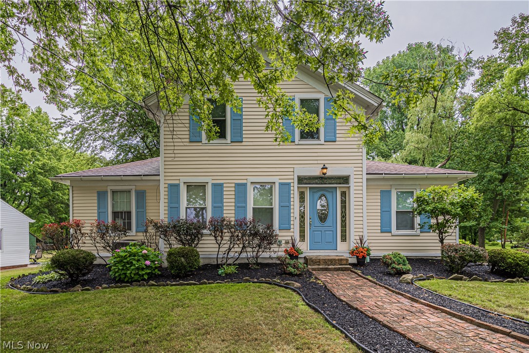 1927 Brainard Road Cleveland, OH 44124 - Photo 2 of 30