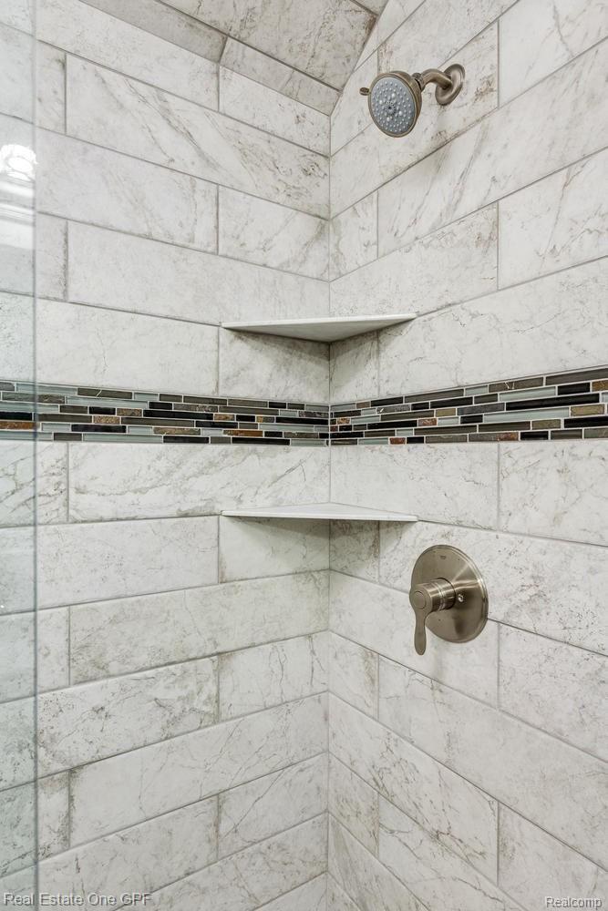 744 Lincoln Road Grosse Pointe, MI 48230 - Photo 27 of 42 30 Master shower.jpg