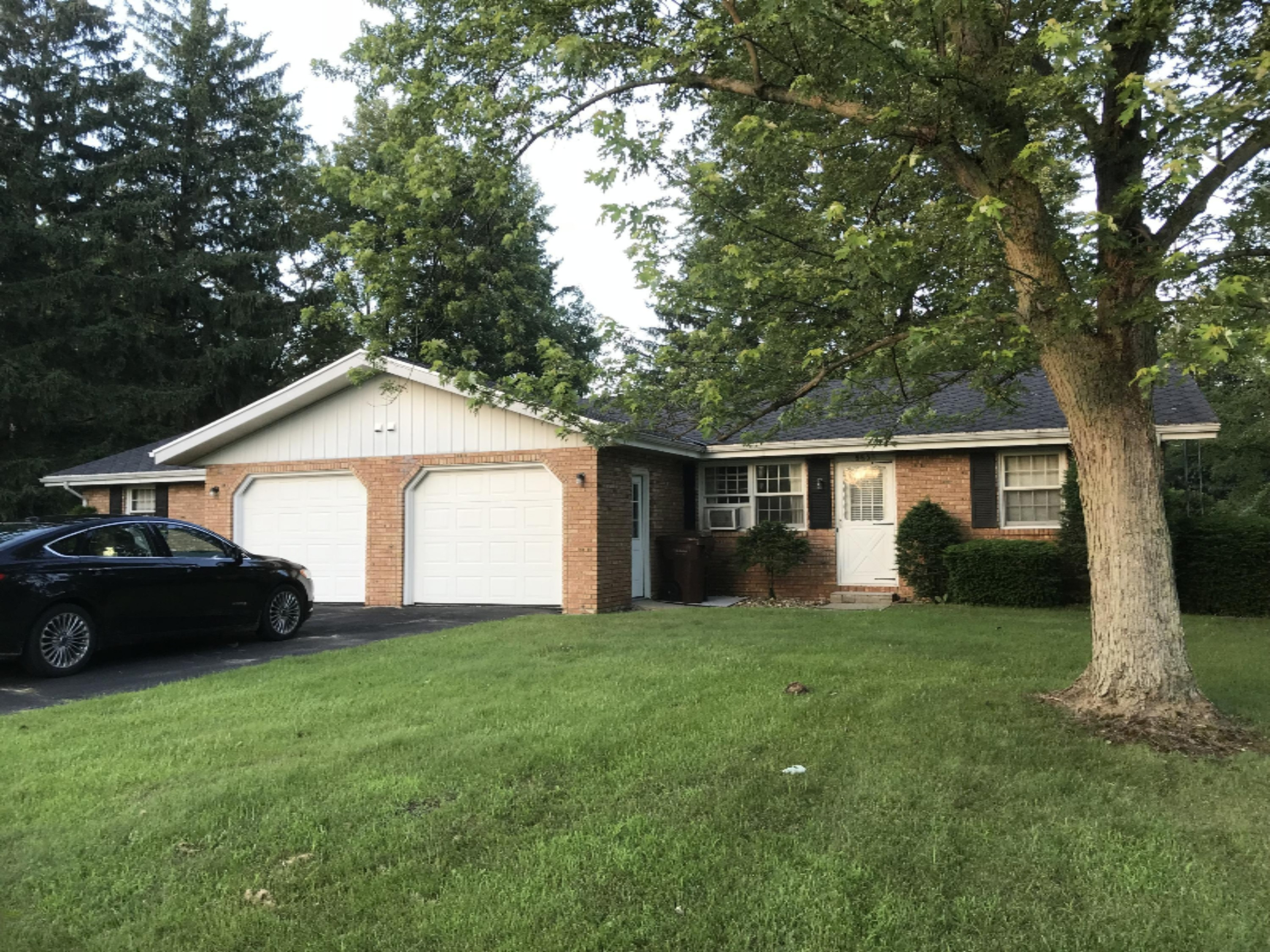 9851 Jericho Road Bridgman, MI 49106 - Photo 1 of 10 IMG_1885
