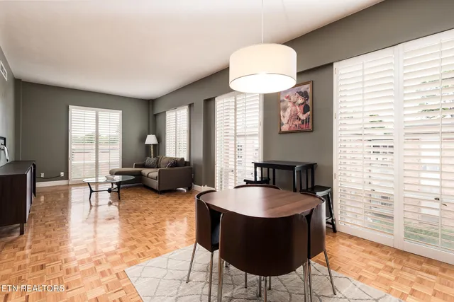 $2,250 | 1400 Kenesaw Avenue, Unit 13A, Knoxville, TN 37919