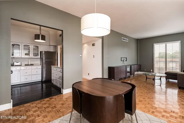 $2,250 | 1400 Kenesaw Avenue, Unit 13A, Knoxville, TN 37919