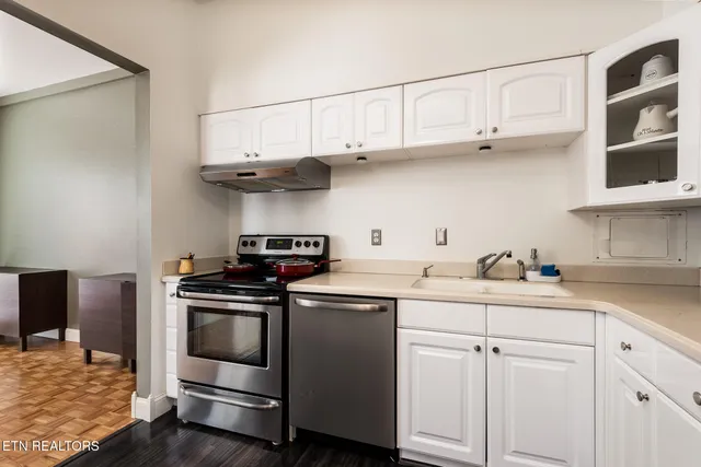 $2,250 | 1400 Kenesaw Avenue, Unit 13A, Knoxville, TN 37919