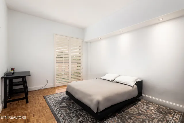 $2,250 | 1400 Kenesaw Avenue, Unit 13A, Knoxville, TN 37919