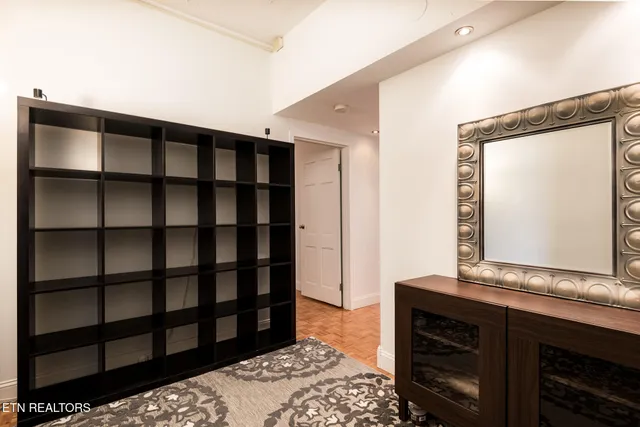 $2,250 | 1400 Kenesaw Avenue, Unit 13A, Knoxville, TN 37919