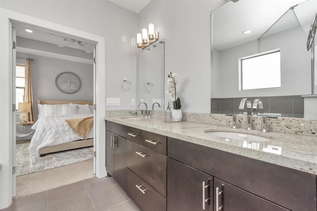 2119 Hadley Street Houston, TX 77003 - Photo 17 of 29 Granite Countertopt