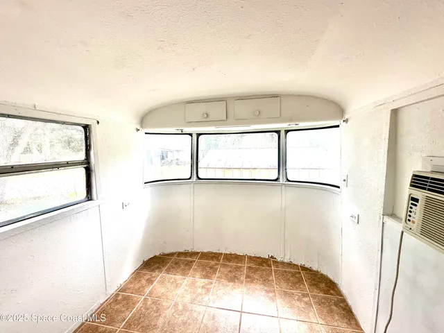 walk in closet with window