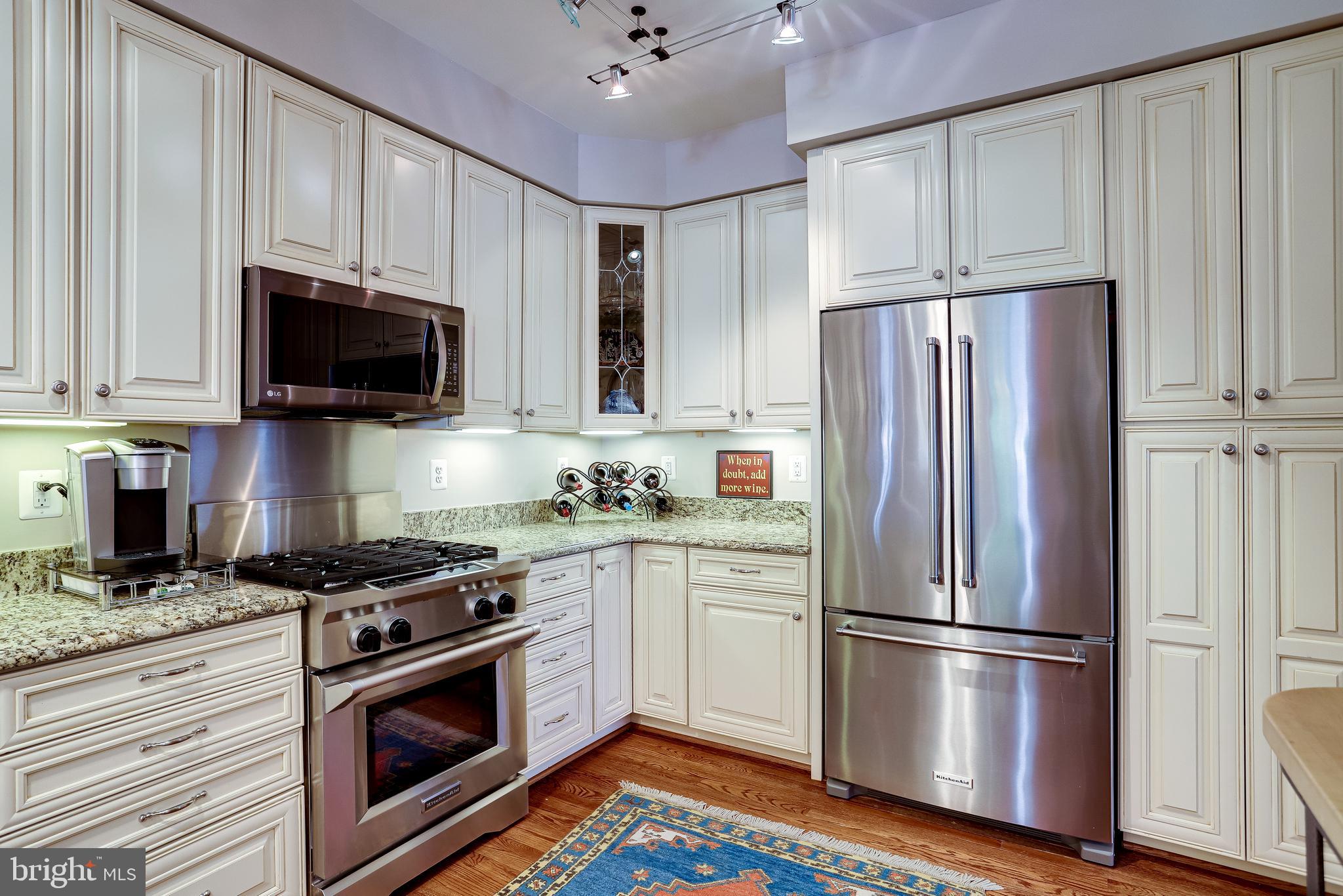 1206 Woodbrook Court Reston, VA 20194 - Photo 34 of 110 Many upgrades including under the counter lighting