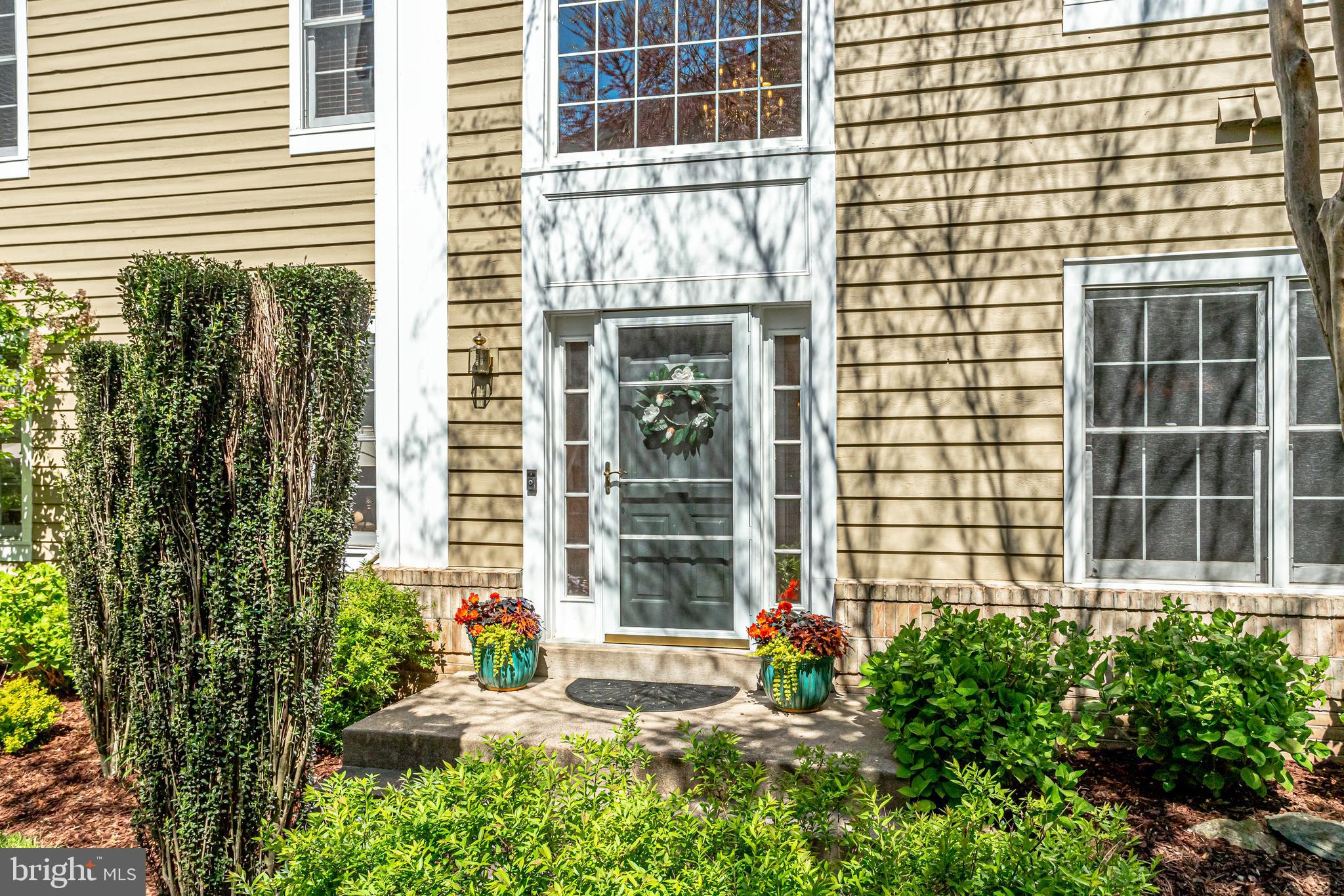 1206 Woodbrook Court Reston, VA 20194 - Photo 8 of 110 Gallery Image 8