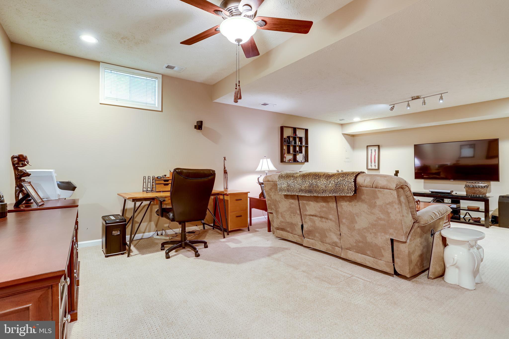 1206 Woodbrook Court Reston, VA 20194 - Photo 72 of 110 Gallery Image 72