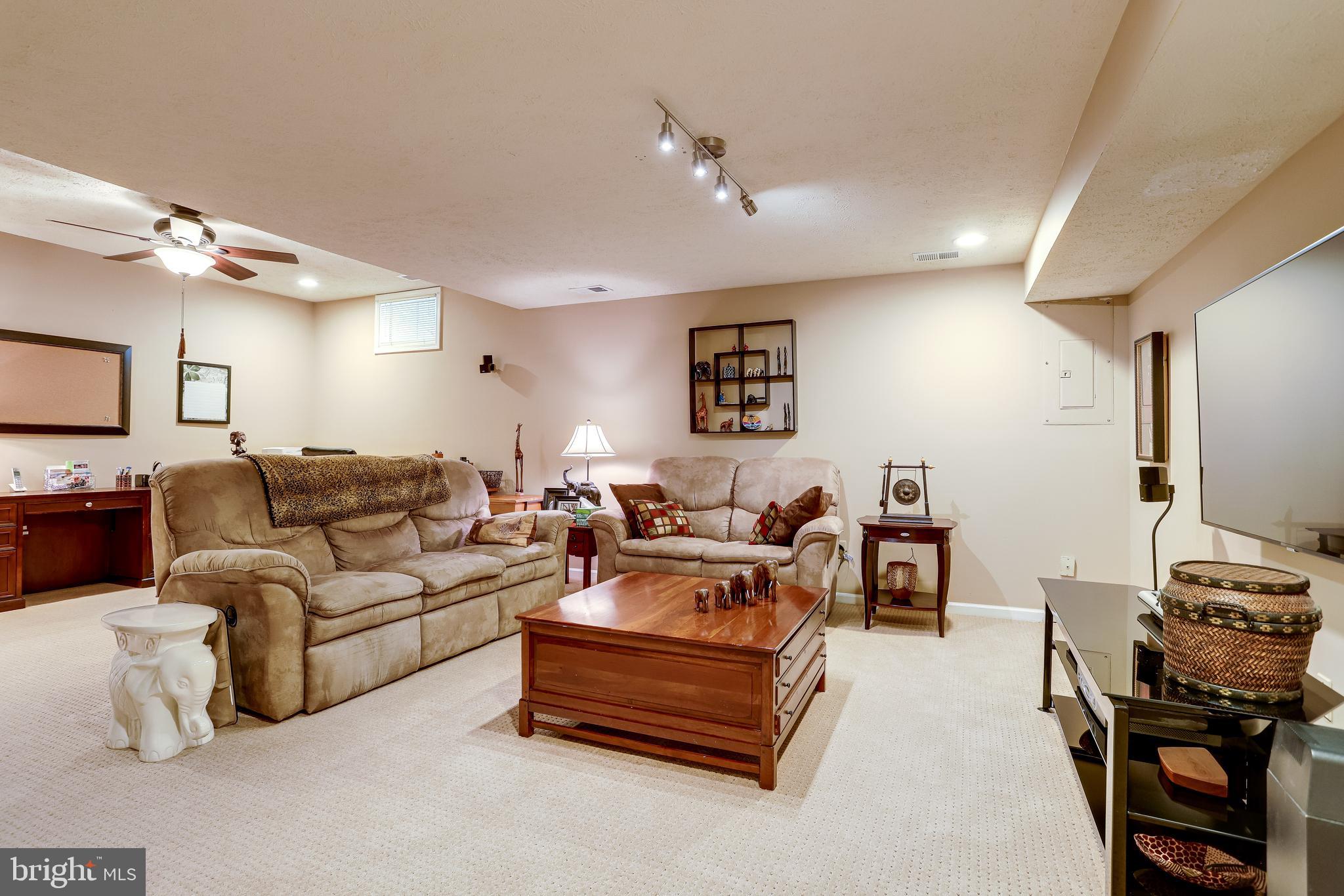 1206 Woodbrook Court Reston, VA 20194 - Photo 76 of 110 Gallery Image 76