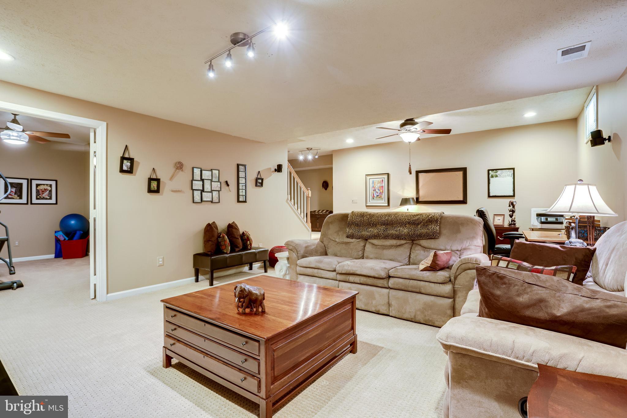 1206 Woodbrook Court Reston, VA 20194 - Photo 77 of 110 Gallery Image 77
