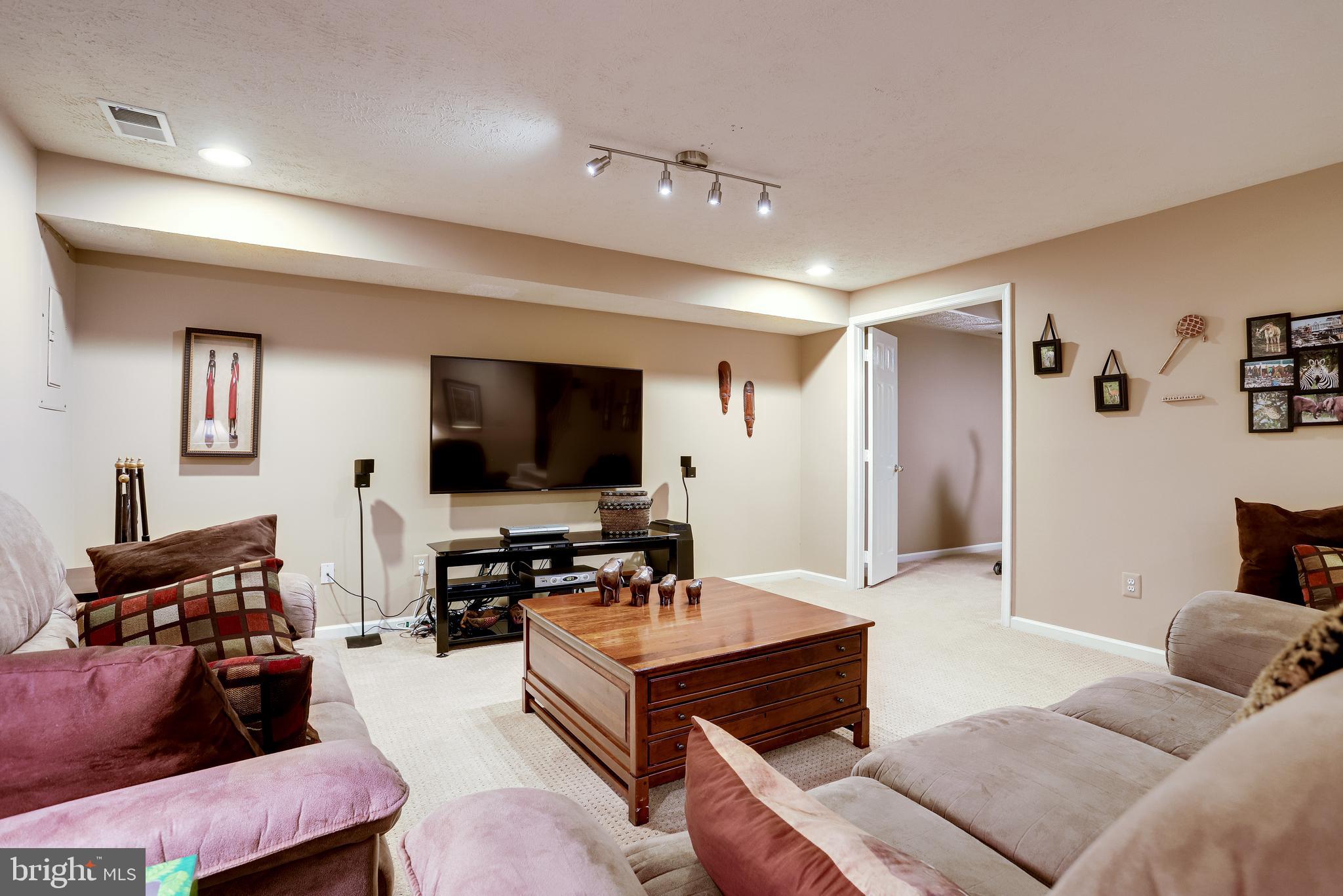 1206 Woodbrook Court Reston, VA 20194 - Photo 78 of 110 Gallery Image 78