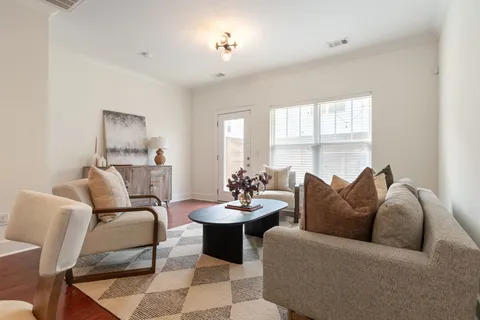 $459,900 | 414 West Mill Drive, Nashville, TN 37209